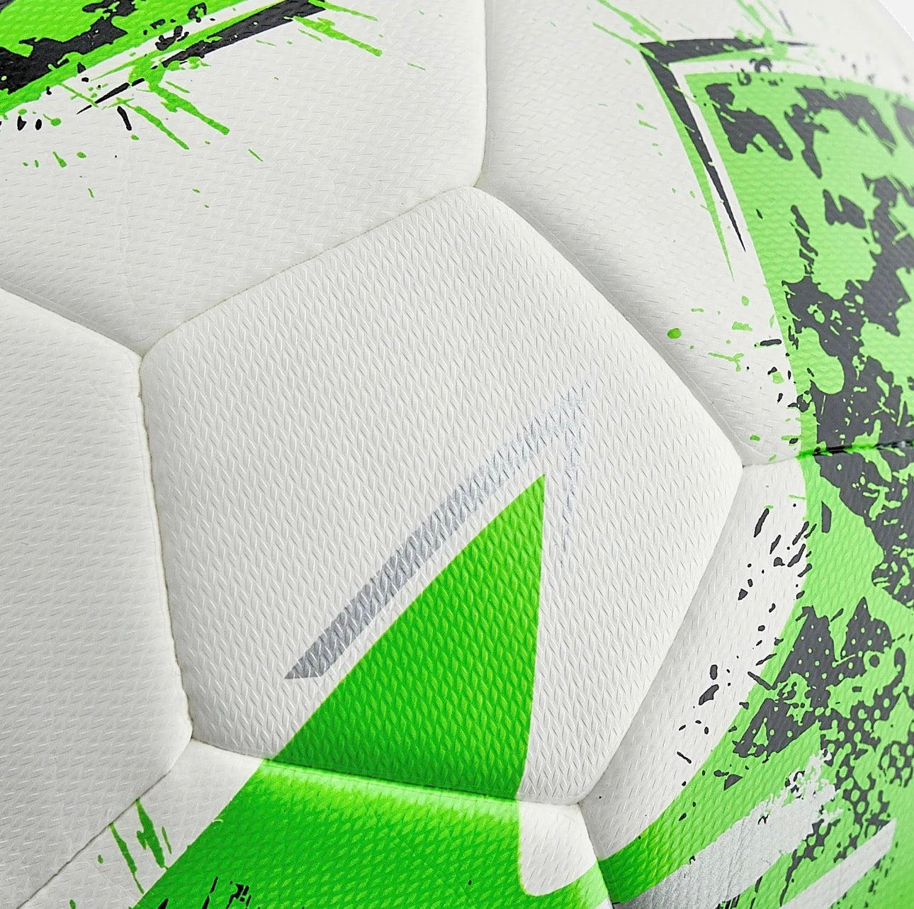 MACRON SOLSTICE XI TRAINING BALL - SET OF 5 Macron Store Hastings